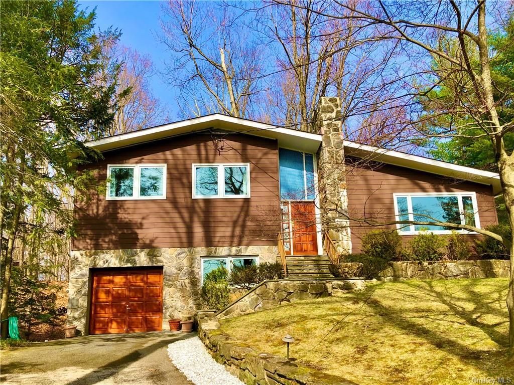 5 Deer Hill Ln, Briarcliff, NY 10510