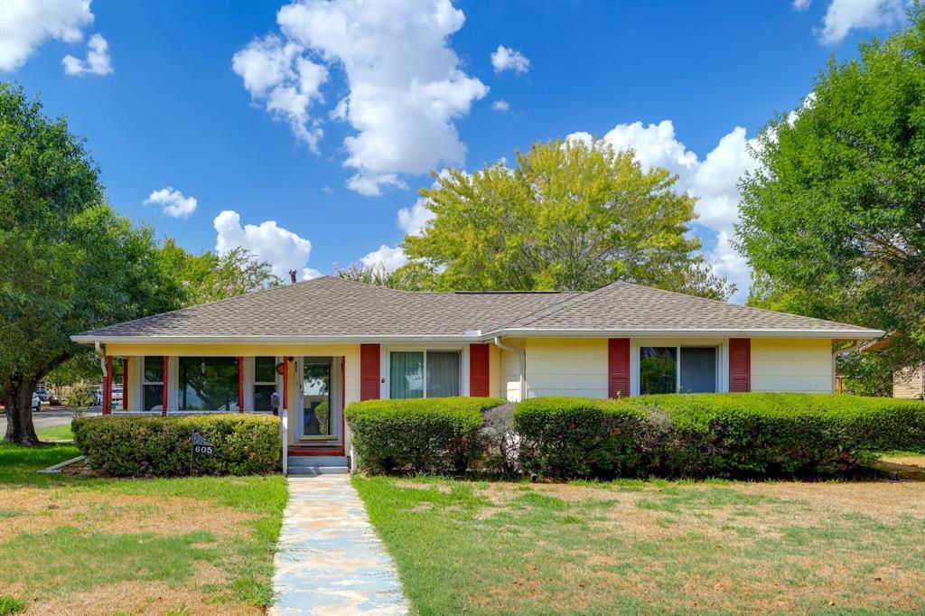 605 E Walnut St, La Grange, TX 78945 SingleFamily Home for Sale MLS