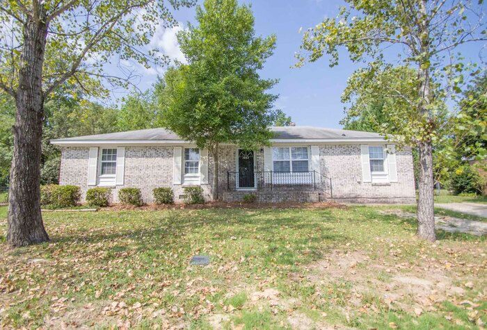 1832 Wadsworth Dr, Cayce, SC 29033