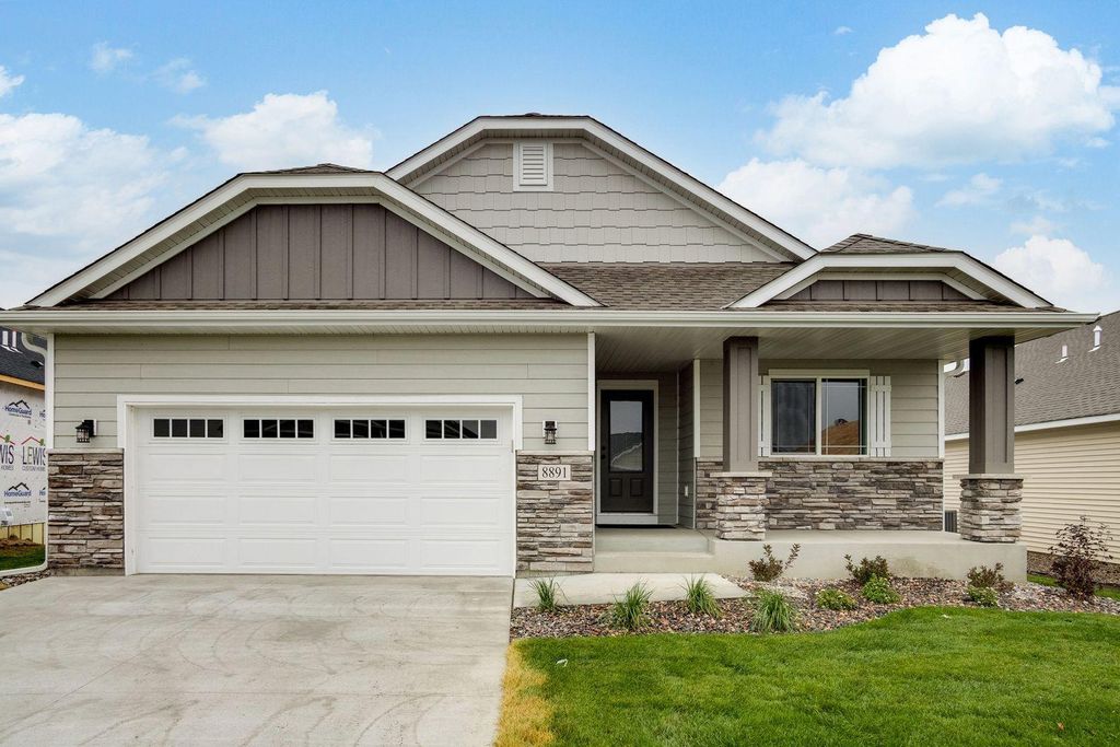 8891 151st Ln NW, Anoka, MN 55303