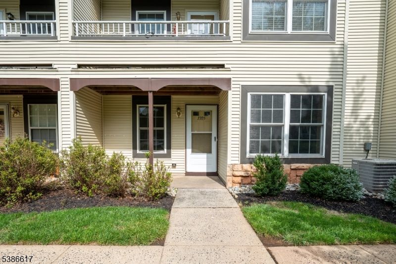 3705 Vroom Dr, Bridgewater, NJ 08807