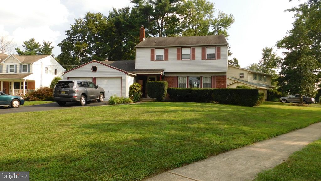 305 Surrey Rd, Cherry Hill, NJ 08002