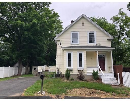 12 Franklin St, Pepperell, MA 01463