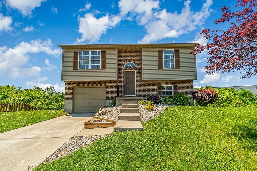 587 Cutter Ln, Independence, KY 41051