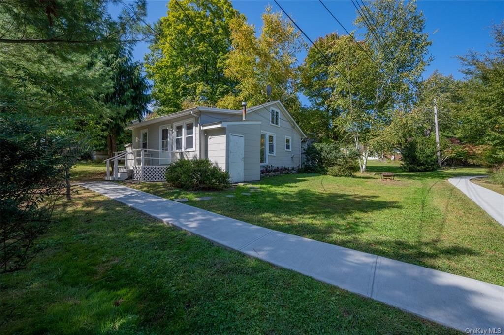 112 Cooper St, Monroe, NY 10950