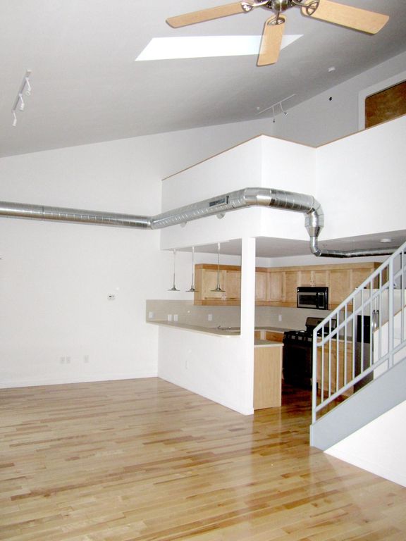 Amber Corners Apartments And Lofts Royal Oak Mi Trulia