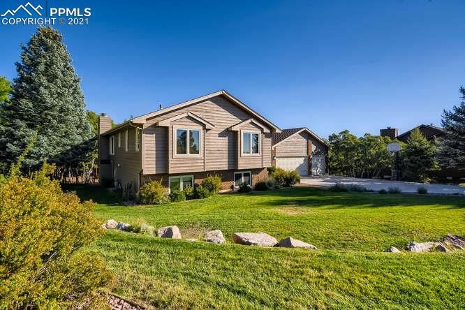 1660 Oak Hills Dr, Colorado Springs, CO 80919
