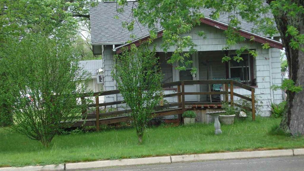 400 E South St, Jackson, MI 49203