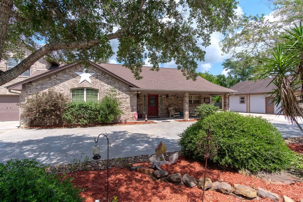 2082 FM 521 Rd, Brazoria, TX 77422