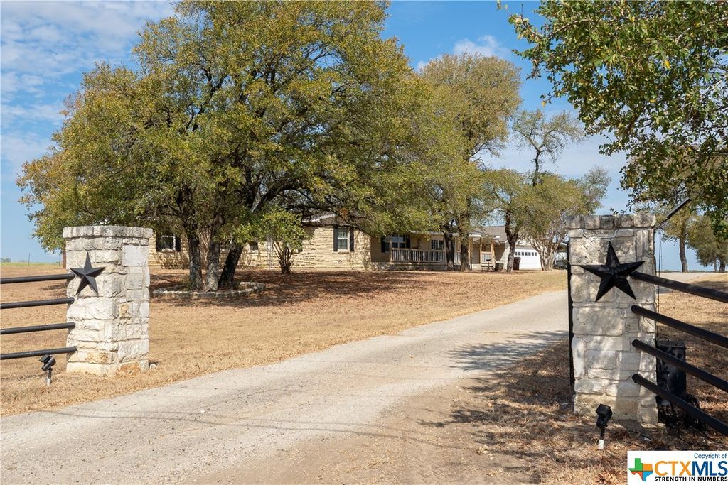 6650 W US Highway 79, Rockdale, TX 76567