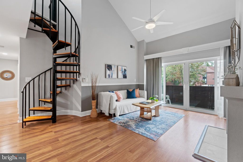 5590 Vantage Point Rd #11, Columbia, MD 21044