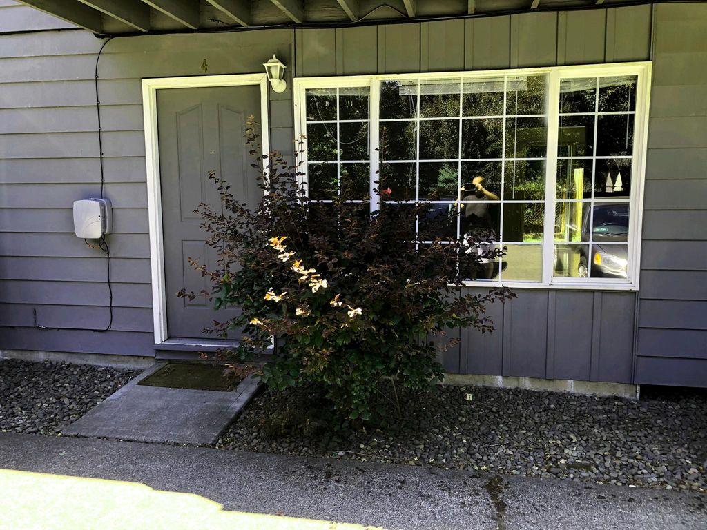 12830 SW Grant Ave #4, Tigard, OR 97223 - See Est. Value, Schools 