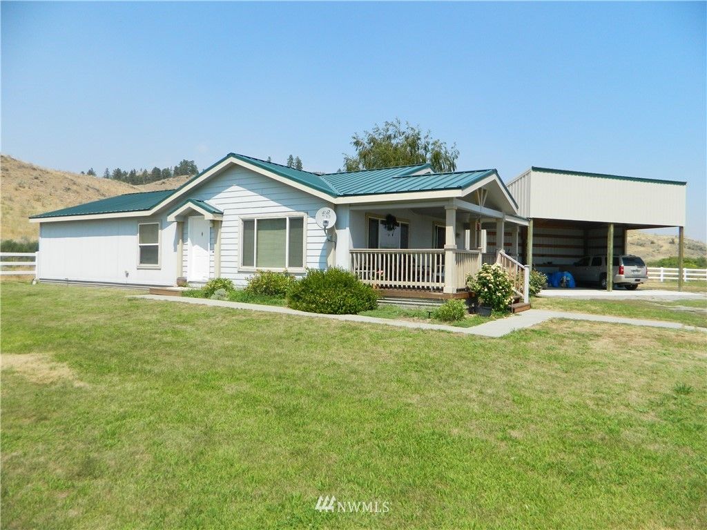 27 Vic Smith Rd, Omak, WA 98841