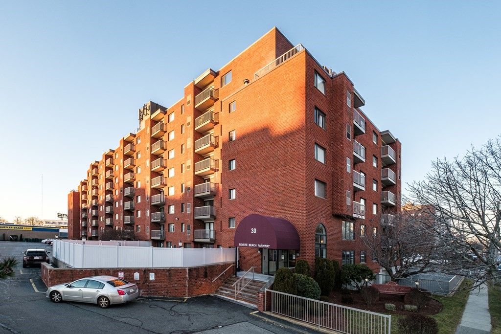 30 Revere Beach Pkwy #806, Medford, MA 02155