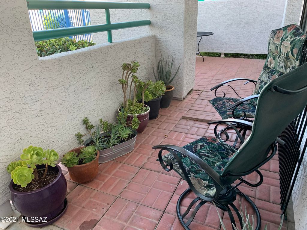 7937 E Colette Cir #115, Tucson, AZ 85710