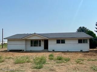 101 S Martin Rd, Toppenish, WA 98948