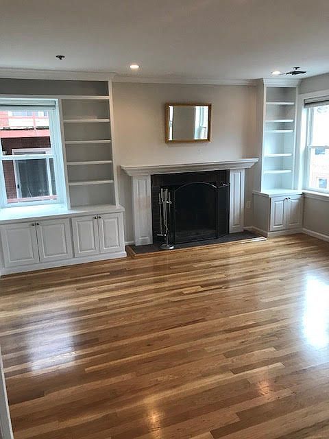 17 Henley St, Charlestown, MA 02129