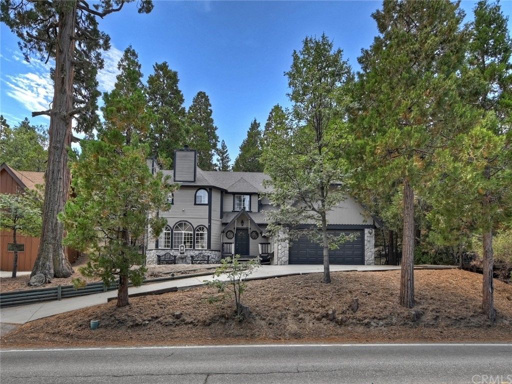 27193 Peninsula Dr, Lake Arrowhead, CA 92352