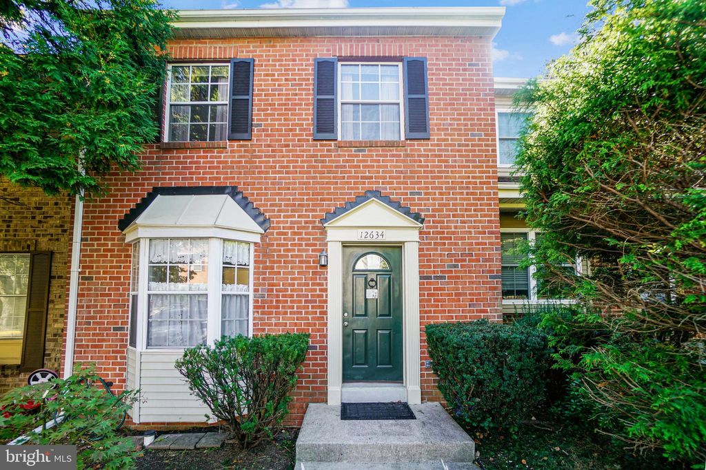 12634 Black Saddle Ln, Germantown, MD 20874