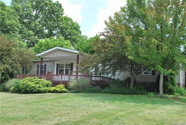 122 Donaldson Pl, Waynesville, NC 28786