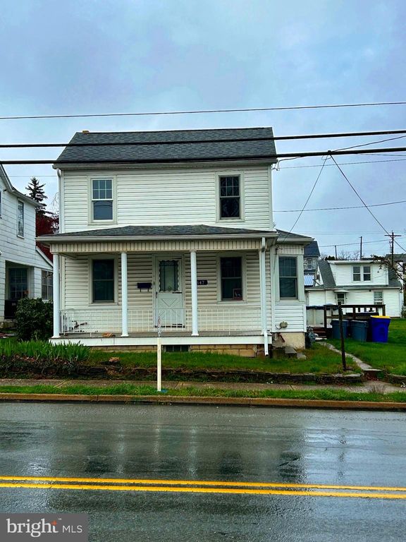 147 Maple St, Manchester, PA 17345