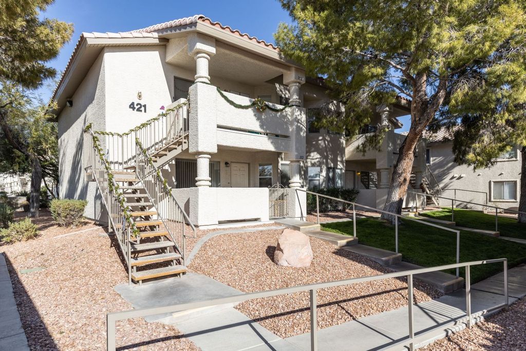 421 Mesa Blvd #201, Mesquite, NV 89027
