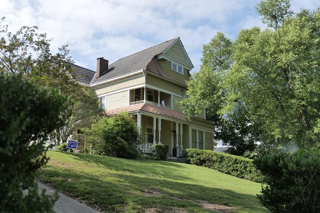 217 Linton Ave, Natchez, MS 39120 SingleFamily Home for Sale MLS