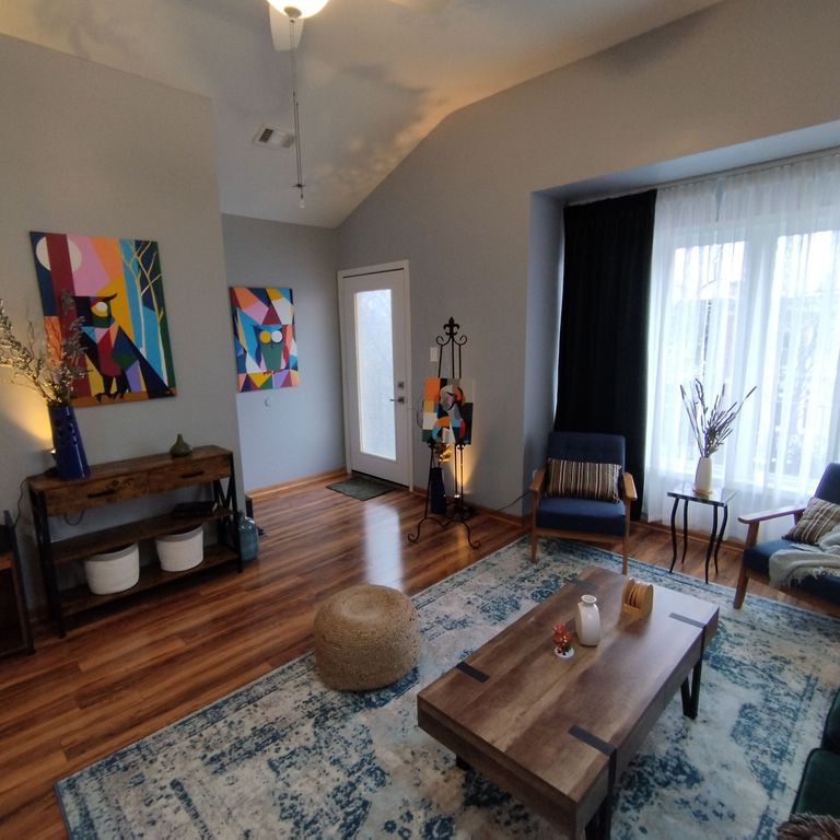 2447 W  Lexington St #3, Chicago, IL 60612
