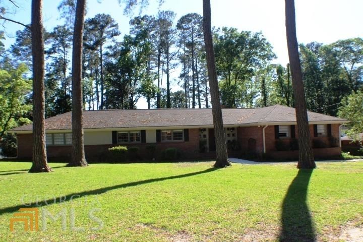 1808 Pine Forest Cir, Dublin, GA 31021