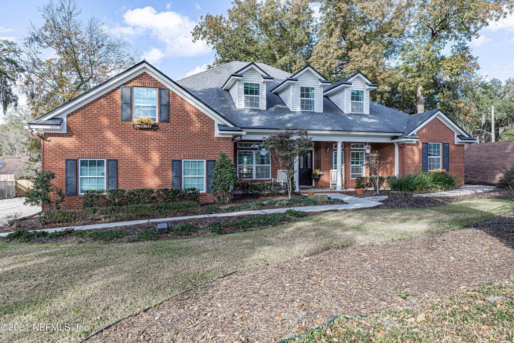 1365 GROSVENOR SQUARE DR, Jacksonville, FL 32207