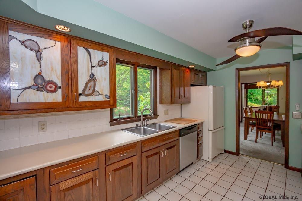 590 Currybush Rd, Schenectady, NY 4 Bed, 5 Bath 77 Photos Trulia