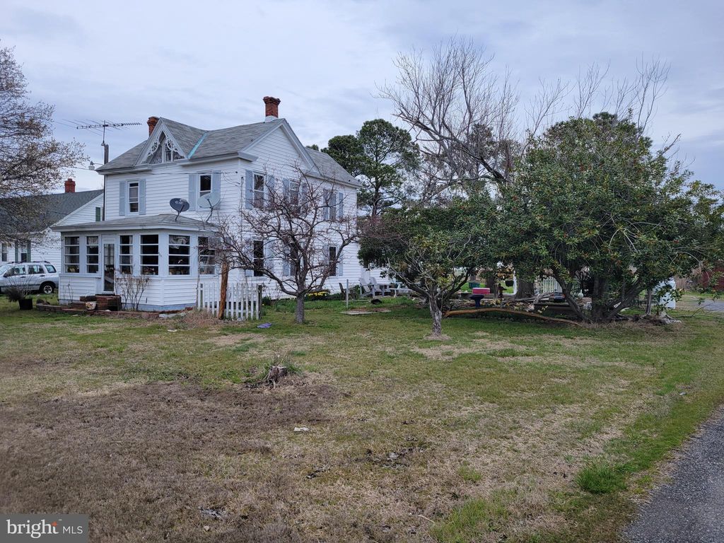 2527 Old House Point Rd, Fishing Creek, MD 21634
