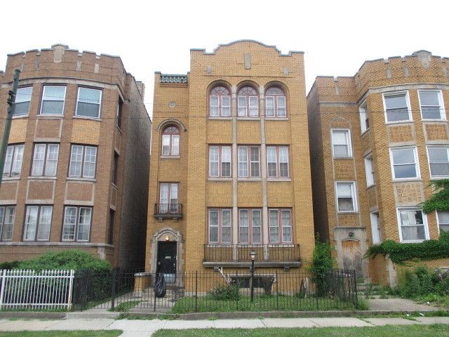 7944 S Honore St, Chicago, IL 60620
