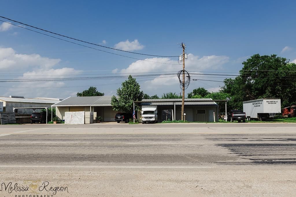 704 San Angelo Hwy, Brady, TX 76825