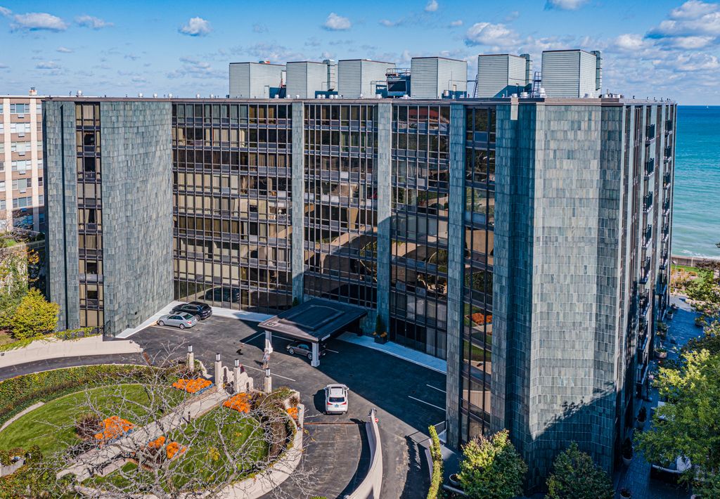 1420 Sheridan Rd #4I, Wilmette, IL 60091
