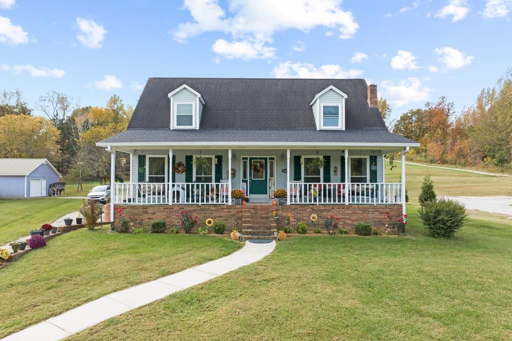 2560 Mine Lick Creek Rd, Cookeville, TN 38501