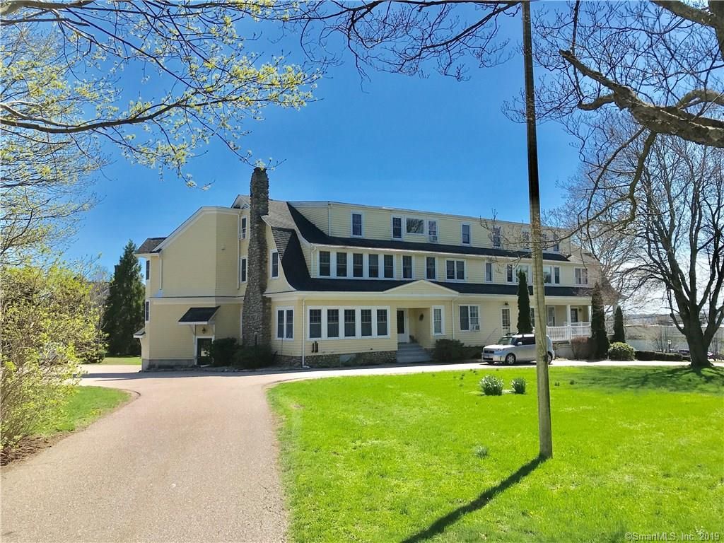 38 Lords Hill Rd 6, Stonington, CT 2 Bed, 2 Bath Condo 34 Photos