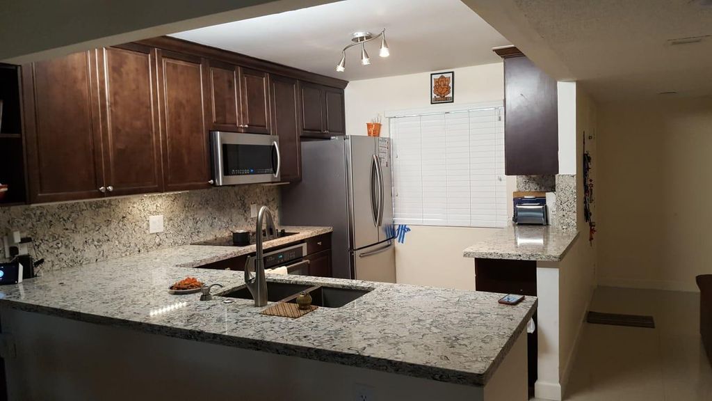 16491 Blatt Blvd #102, Fort Lauderdale, FL 33326
