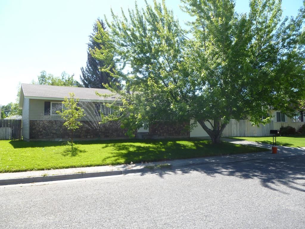 385 Brent Way, Shelley, ID 83274