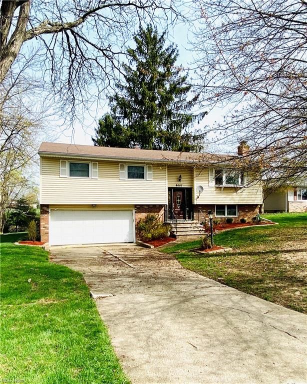 4087 Blossom Ct, Brunswick, OH 44212