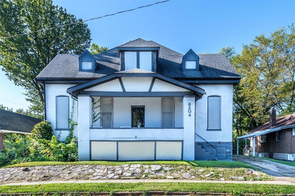 8204 Toddy Ave, Saint Louis, MO 63114