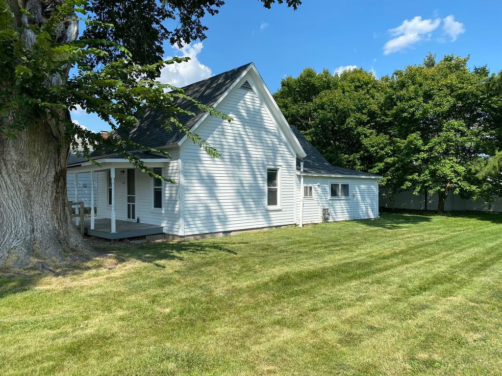 408 N Commercial St, Thomasboro, IL 61878 See Est. Value, Schools & More