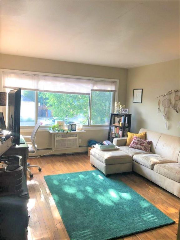 3332 Hennepin Ave #108, Minneapolis, MN 55408