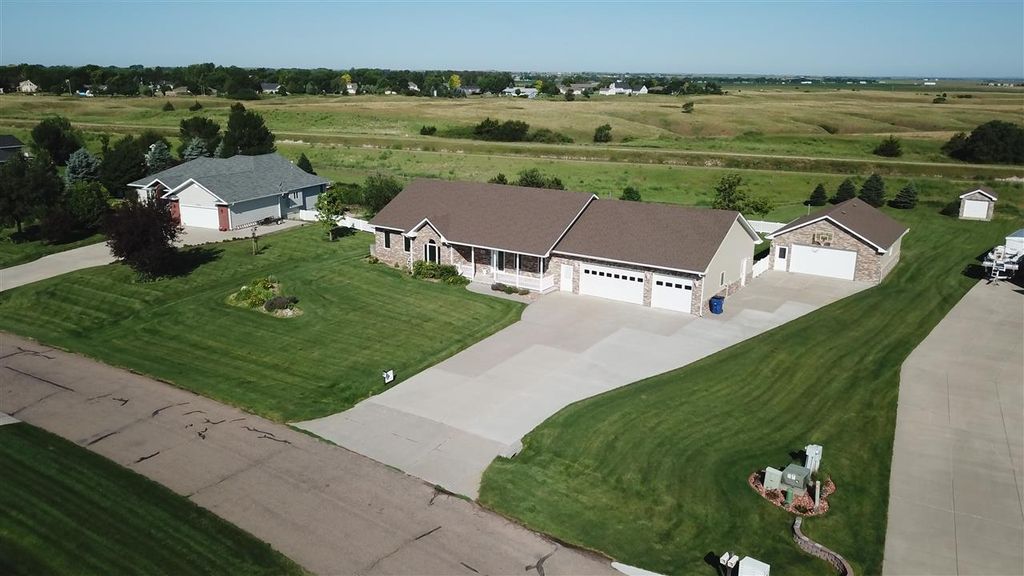 9254 S Sierra Dr, North Platte, NE 69101 Trulia