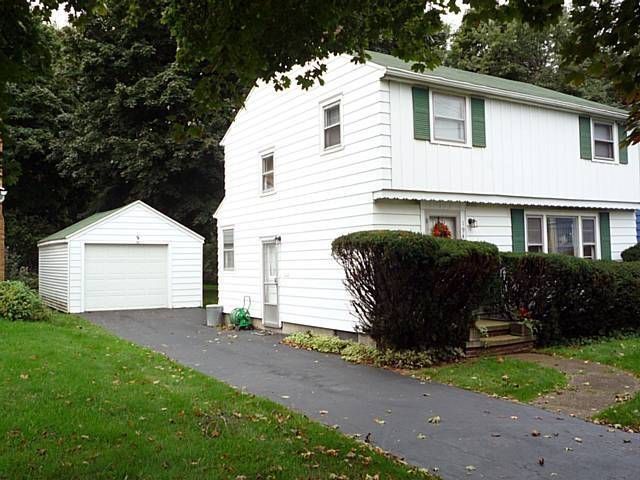 1947 Titus Ave, Rochester, NY 14622