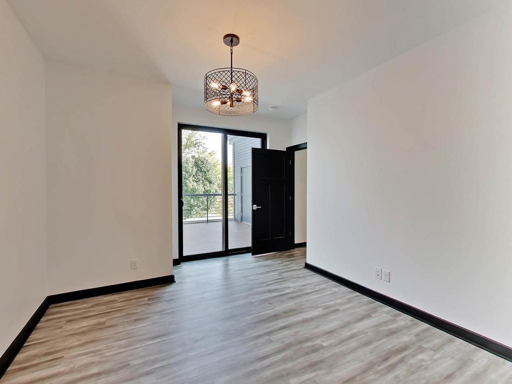 1749 Front St 2, Cuyahoga Falls, OH 2 Bed, 2 Bath Condo 22 Photos