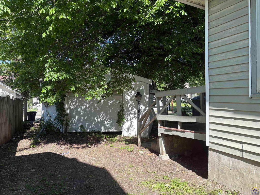 Photo 19