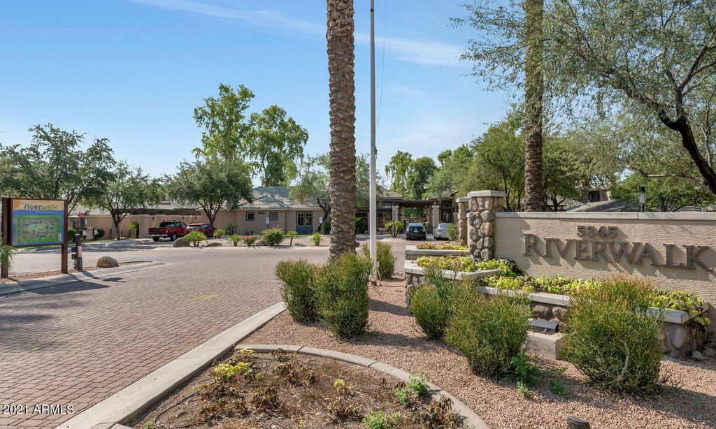 5345 E Van Buren St #307, Phoenix, AZ 85008
