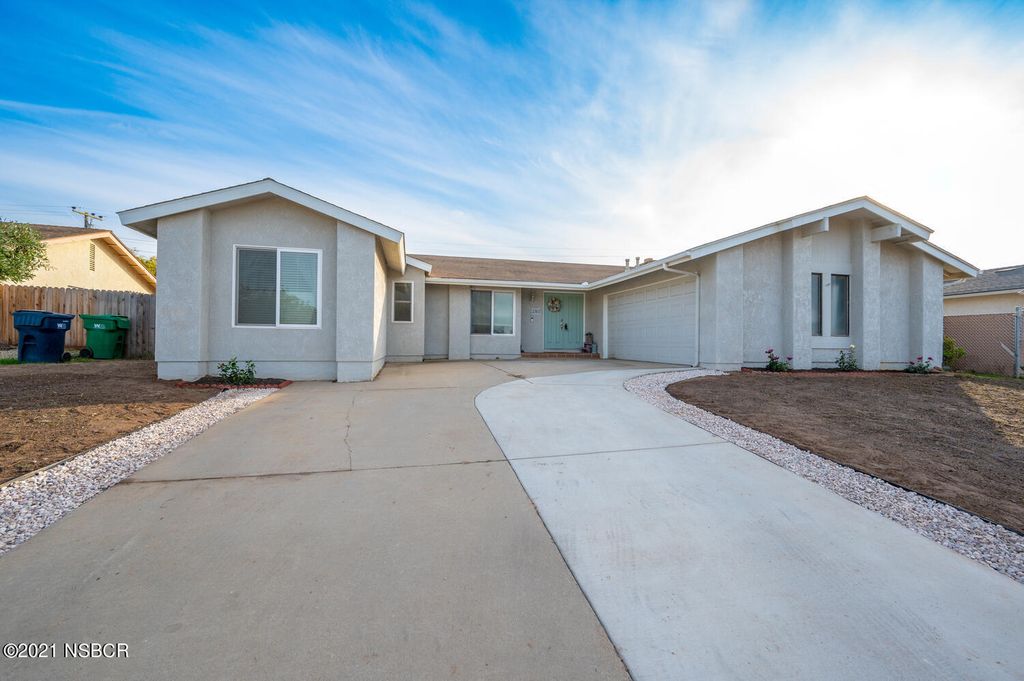 202 Crescent Ave, Santa Maria, CA 93455