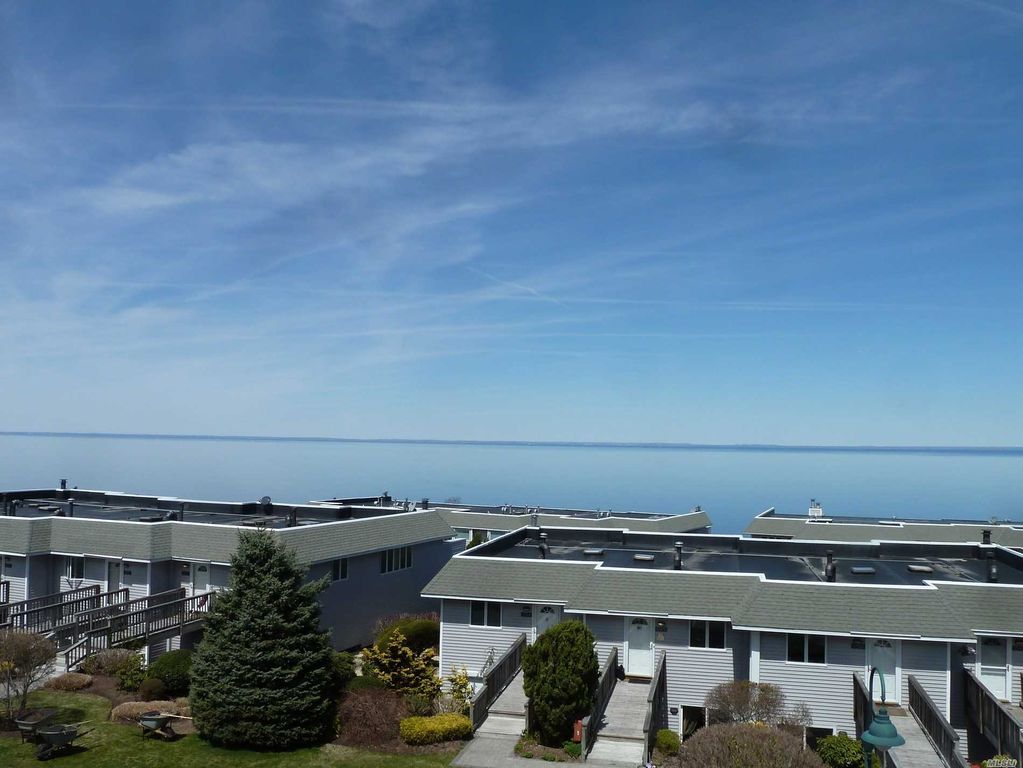 3004 Bluffs Dr S, Baiting Hollow, NY 2 Bed, 2 Bath Condo 17 Photos